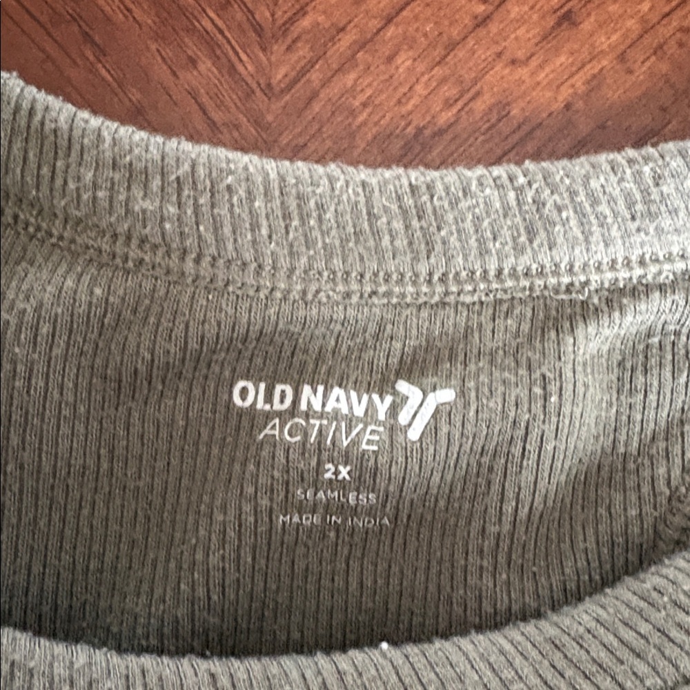 Old Navy Active Ribbed High-Neck Tank — Olive - Picture 2 of 2